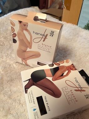 Hanes Beyond Bare Sheer Pantyhose - True Black and Transparent